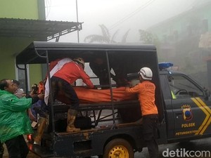 Korban Tewas Bencana Longsor di Pekalongan Jadi 17 Orang