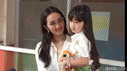 Faby Marcelia Banyak Belajar Tren Fashion dari Anak
