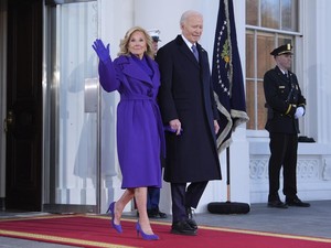 Arti Ungu di Gaya Terakhir Jill Biden Sebagai Ibu Negara, Simbol Persatuan