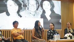 Titimangsa Pentaskan Ulang Bunga Penutup Abad, Happy Salma Turun Gunung