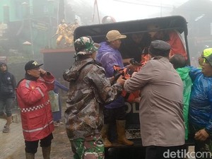 Update Korban Banjir-Longsor di Petungkriyono Pekalongan: 17 Orang Tewas!