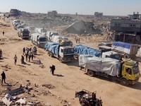Potret Ratusan Truk Bantuan Kemanusiaan Tiba di Gaza