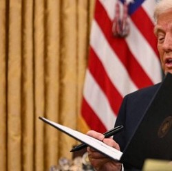 Trump: Hanya Ada Dua Jenis Kelamin, Laki-Laki dan Perempuan
