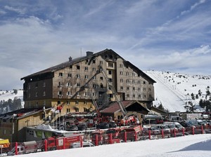 Kebakaran Hotel Resor Ski Turki Tewaskan 76 Orang, 9 Orang Ditahan