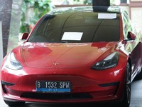Polisi Sita Mobil Mewah Senilai Rp15 M dari Kasus Robot Trading Net89