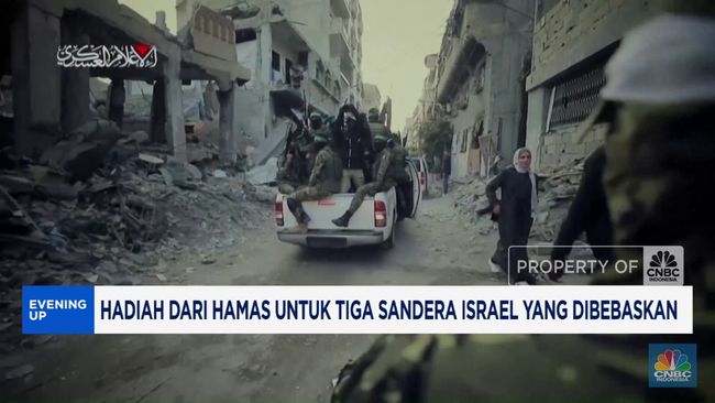 Hadiah Dari Hamas untuk 3 Sandera Israel yang Dibebaskan