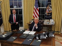 Eropa Siapkan Jurus Hadapi 'Serangan' dari Trump