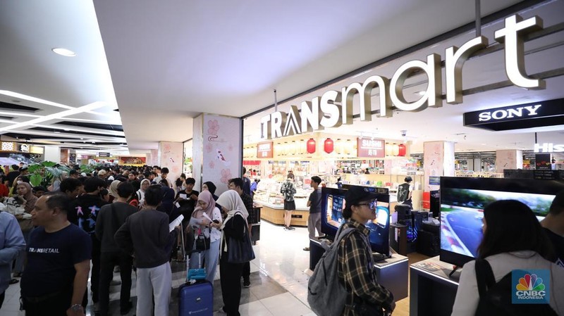 Transmart bekerja-sama dengan merek minyak wangi lokal Mykonos membuka pop-up store pertamanya. (detikai.com/Tri Susilo)