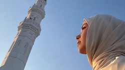 Al Ghazali Doakan Alyssa Daguise Lancar Tunaikan Ibadah Umrah
