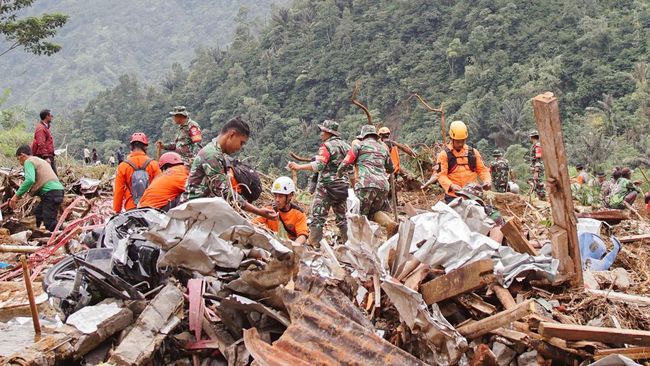 Ada Bayi, Longsor Pekalongan Tewaskan 21 Orang-Pencarian Masih Lanjut