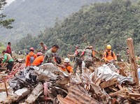 Ada Bayi, Longsor Pekalongan Tewaskan 21 Orang-Pencarian Masih Lanjut