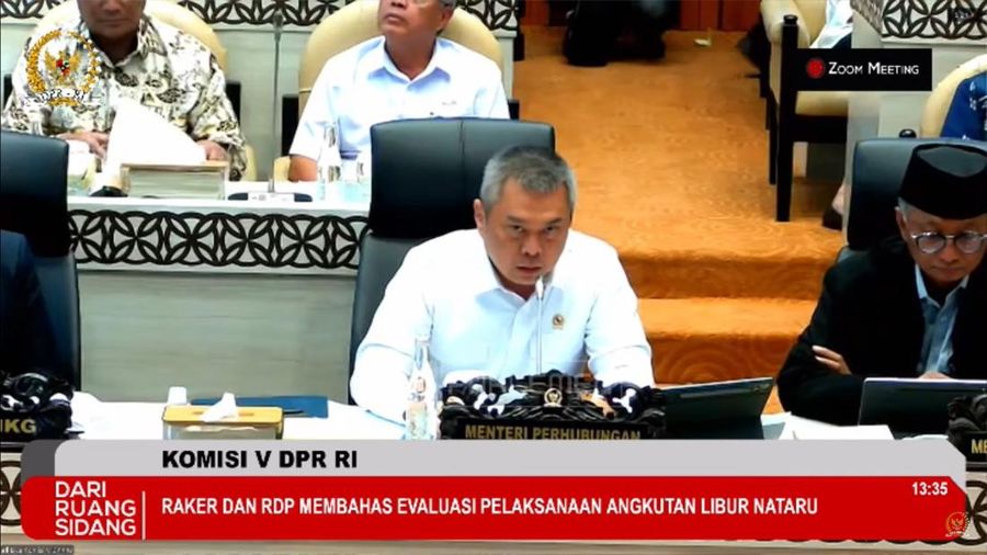 Menteri Perhubungan Dudy Purwagandhi saat Raker bersama Komisi V DPR di Jakarta, Kamis (23/1/2025). (Tangkapan Layar Youtube)