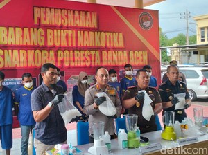 Gagal Diselundupkan Lewat Bandara SIM Aceh, Sabu 3,7 Kg Dimusnahkan