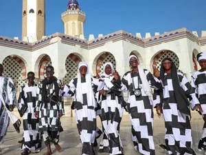 Komunitas Muslim Baye Fall di Senegal Tak Salat dan Puasa, Tapi Ibadahnya Begini