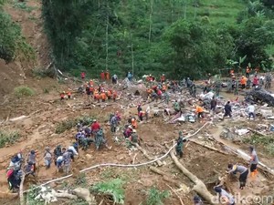 Beredar Video Suasana di Kafe Allo Sebelum Amblas Diterjang Longsor Pekalongan