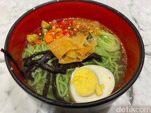 Lamian hingga Ayam Panggang ala Hong Kong Jadi Sajian Spesial Imlek di Sini