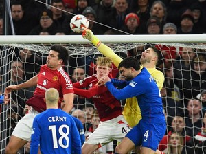Jack Butland Eks Kiper MU Bikin Blunder di Old Trafford