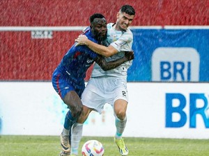 Hasil Liga 1: Arema FC Dibungkam Persib 1-3