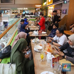 Indeks Keyakinan Konsumen April 2025: Di Level 121,7, Masih Optimistis
