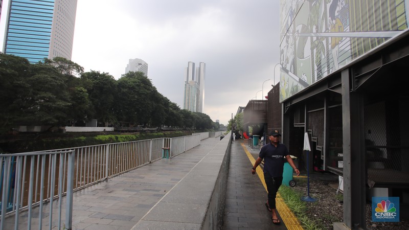Suasana jalur pedestrian yang berlokasi disamping Stasiun BNI City, Jakarta, Jumat (24/1/2025). (CNBC Indonesia/Faisal Rahman) Suasana jalur pedestrian yang berlokasi disamping Stasiun BNI City, Jakarta, Jumat (24/1/2025). (CNBC Indonesia/Faisal Rahman)