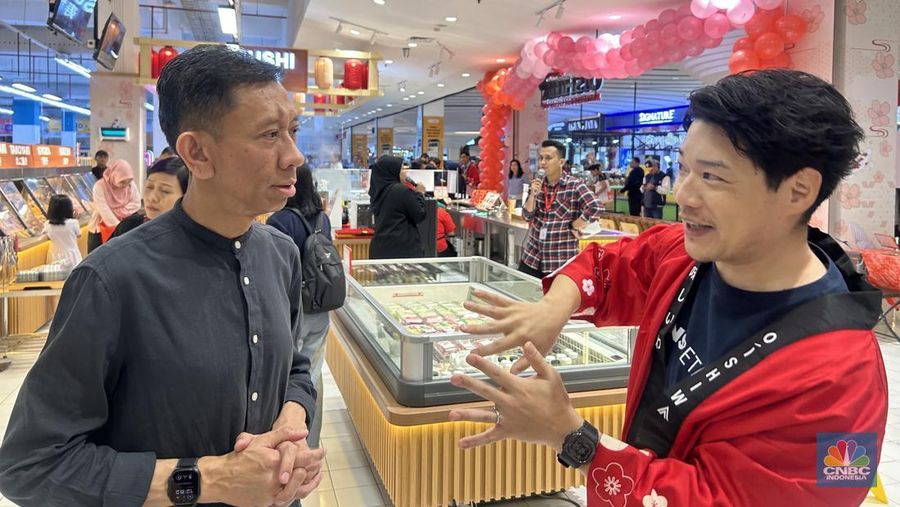 Gerai makanan Oishiwa Japanese Delicatessen di Transmart Cibinong City Mall, Jawa Barat. (CNBC Indonesia/Elga Nurmutia)