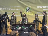 Hamas Bebaskan 4 Tentara Wanita Israel, Ditukar 200 Tahanan Palestina