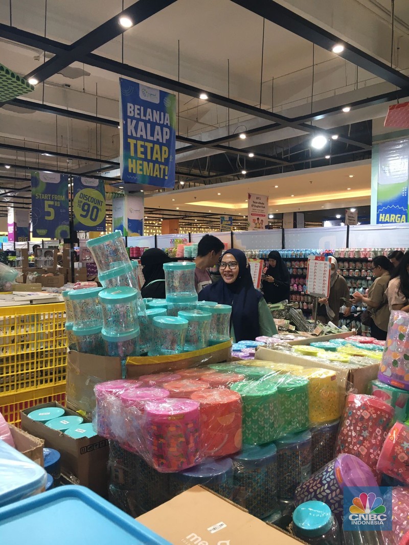 Transmart Graha Bintaro siap menjadi tuan rumah pameran houseware terbesar yang telah mendulang sukses di beberapa perhelatan sebelumnya. Pameran houseware yang sangat dinanti - nantikan ini akan hadir mulai tanggal 25 Januari sampai dengan 2 Februari 2025 mendatang. (Dok Transmar) Transmart Graha Bintaro siap menjadi tuan rumah pameran
houseware terbesar yang telah mendulang sukses di beberapa perhelatan sebelumnya.
Pameran houseware yang sangat dinanti - nantikan ini akan hadir mulai tanggal 25 Januari sampai dengan 2 Februari 2025 mendatang. (Dok Transmar)