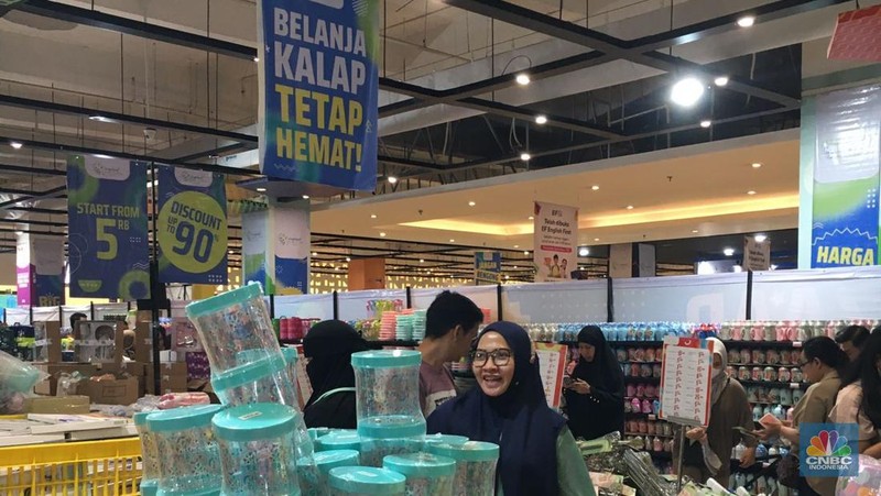 Transmart Graha Bintaro siap menjadi tuan rumah pameran 
houseware terbesar yang telah mendulang sukses di beberapa perhelatan sebelumnya. 
Pameran houseware yang sangat dinanti - nantikan ini akan hadir mulai tanggal 25 Januari sampai dengan 2 Februari 2025 mendatang. (Dok Transmar)