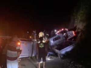Nahas Longsor Timpa 3 Mobil di Poros Luwu hingga 2 Pengendara Tewas