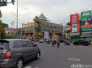 Libur Panjang Isra Miraj dan Imlek, Jalanan Jogja Dibanjiri Kendaraan Luar Kota