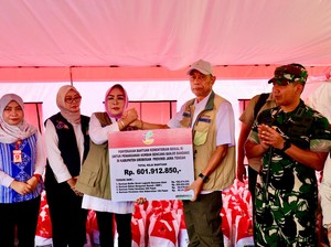 Wamensos Serahkan Bantuan Senilai Rp 601 Juta ke Korban Banjir Grobogan
