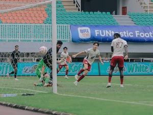 Liga 1: PSM Makassar Ungguli Dewa United 2-1 di Babak Pertama