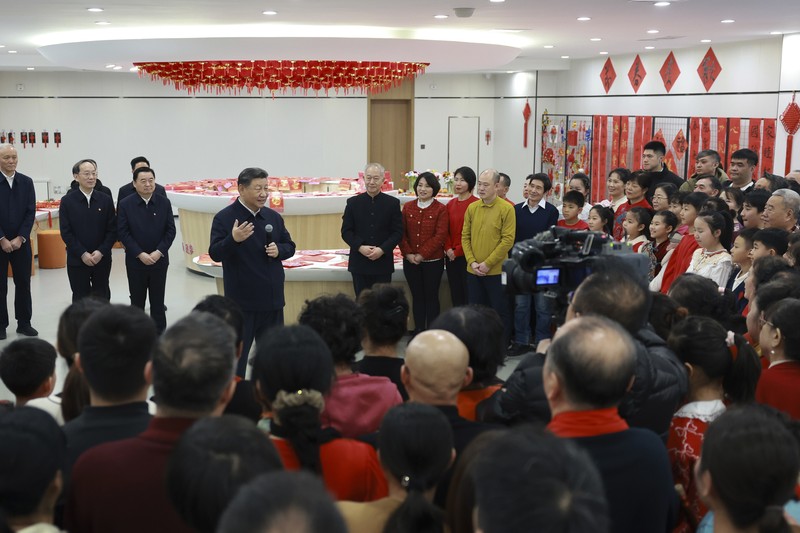 Dalam foto yang dirilis oleh Kantor Berita Xinhua ini, Presiden China Xi Jinping menyampaikan pidato pada resepsi menjelang Tahun Baru Imlek di Aula Besar Rakyat di Beijing pada hari Senin, 27 Januari 2025. Dalam foto yang dirilis oleh Kantor Berita Xinhua ini, Presiden China Xi Jinping menyampaikan pidato pada resepsi menjelang Tahun Baru Imlek di Aula Besar Rakyat di Beijing pada hari Senin, 27 Januari 2025. (Li Xueren/Xinhua via AP)