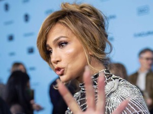 JLo Disebut Tantrum Gegara Ben Affleck Lengket Lagi Sama Jennifer Garner