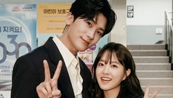 Park Hyung Sik Bantah Pacari Park Bo Young, Klarifikasi Editan Video Fans
