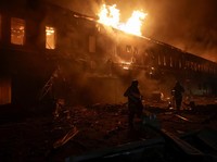 Potret Gedung dan Rumah Hangus Akibat Keganasan Drone Rusia di Ukraina