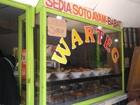 Kondisi Lagi Susah, Pengusaha Warteg Berdoa Tak Kena Palak THR Ormas