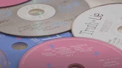 Video Data: Stagnasi Penjualan Album Fisik K-Pop
