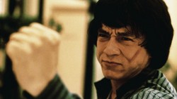 Sinopsis Twinkle Twinkle Lucky Stars, Dibintangi Jackie Chan