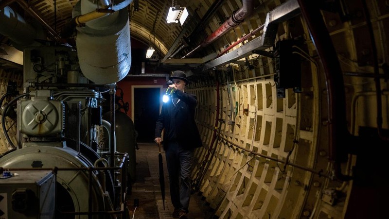 Terowongan Perang Dunia Kedua akan disulap menjadi objek wisata di London. (REUTERS/Chris J. Ratcliffe)