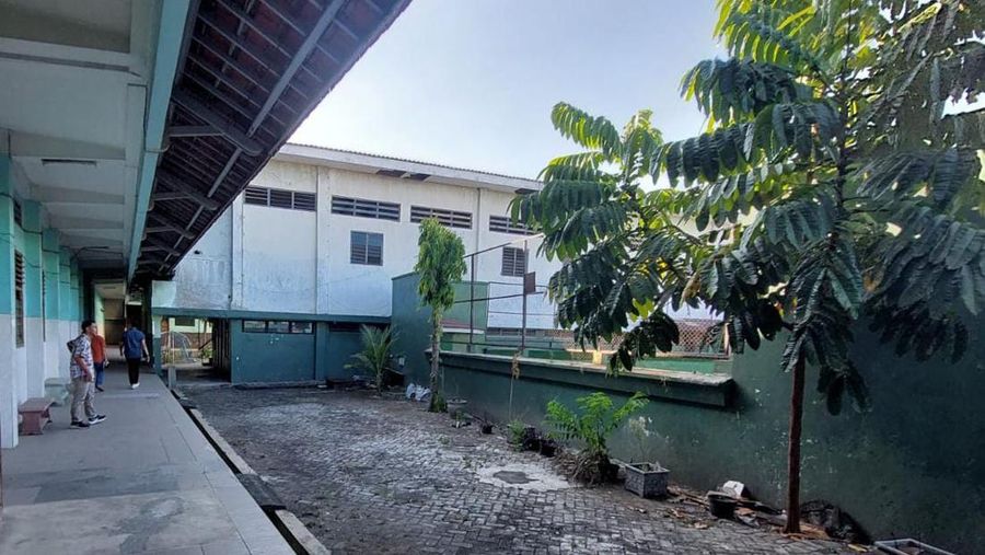 Aset PT Rajawali Nusantara Indonesia (Persero) (RNI) di Jalan Undaan Kulon Surabaya yang telah diduduki Yayasan Trisila selama 20 tahun. RNI bersama Kejaksaan Agung dan Pengadilan Negeri Kota Surabaya akan melakukan eksekusi pengambilalihan aset tersebut guna dioptimalkan untuk pengembangan bisnis pangan mendukung swasembada. (Dok. PT RNI (Persero))