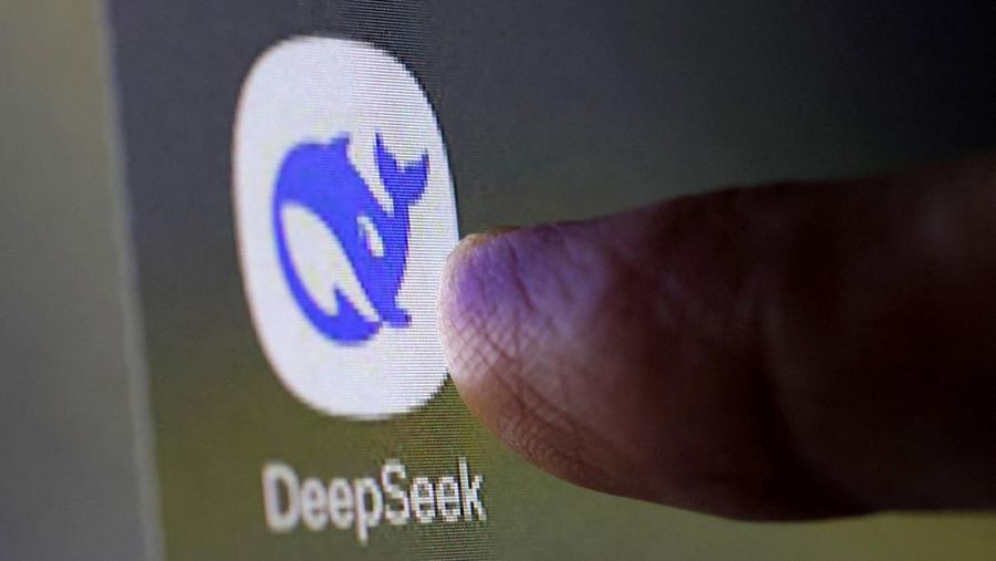 Ilustrasi logo deepseek. (REUTERS/Dado Ruvic)