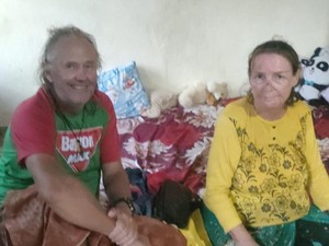 Cerita Peter dan Catherine: Yacht Mati Mesin hingga Terdampar di Gili Iyang