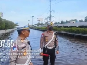 KM 26 Tol Sedyatmo Jalur Bawah Arah Soetta Tergenang, Lalin Dialihkan