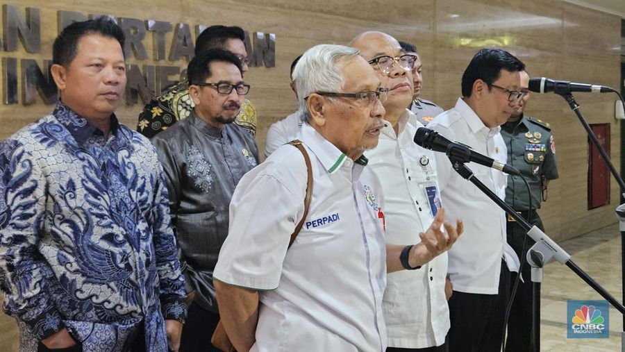Konpres Kementerian Pertanian, Perum Bulog dan Perkumpulan Pengusaha Penggilingan Padi dan Beras (PERPADI). (CNBC Indonesia/Intan Rakhmayanti Dewi)