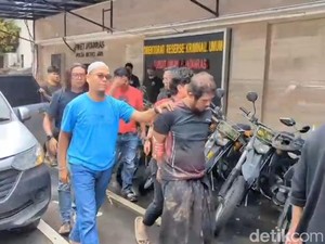 Guru Ngaji Cabul Tangerang Tertunduk Lesu Saat Ditangkap Polisi