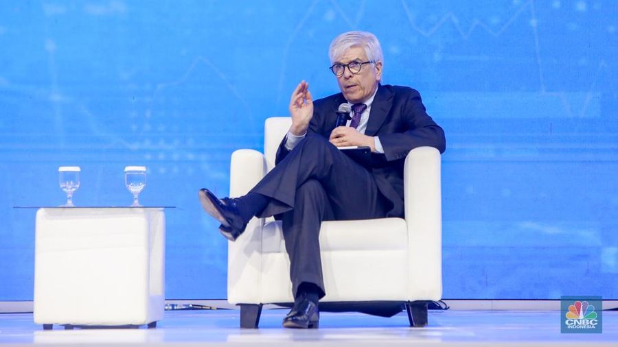 Nobel Prize Economic Science, Paul Romer dalam acara BRI Microfinance Outlook 2025 di Nusantara Hall, ICE BSD, Tangerang, Banten, Kamis (30/1/2025). (CNBC Indonesia/Faisal Rahman)