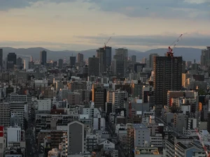 Osaka Haramkan Merokok di Tempat Umum