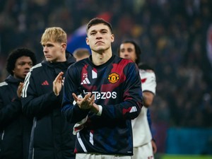 Kata Carrick soal Ugarte yang Tak Banyak Dapat Menit Bermain