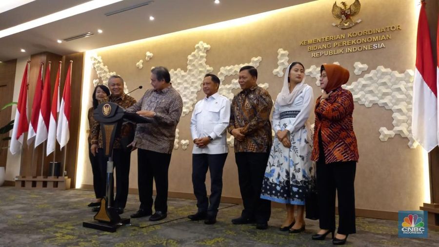 Konferensi Pers Hasil High Level Meeting Tim Pengendalian Inflasi Pusat (HLM TPIP) pada Jumat, (31/1/2025). (CNBC Indonesia/Mentari Puspadini)